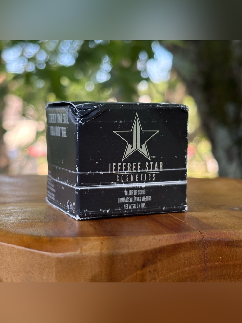 NIB Jeffree Star Cosmetics x Shane Dawson “Velour Lip Scrub” in Diet Root Beer